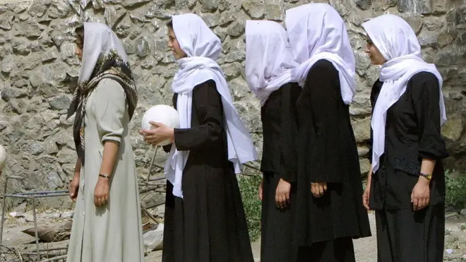 ډېری افغانې نجونې د میاشتیني عادت په اړه مالومات نه لري