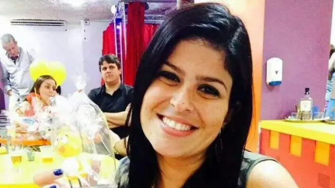 'Ela dizia para mim que ela já tinha dois (filhos) e que ela não tinha mais estrutura para ter mais um filho', conta Maria Ângela