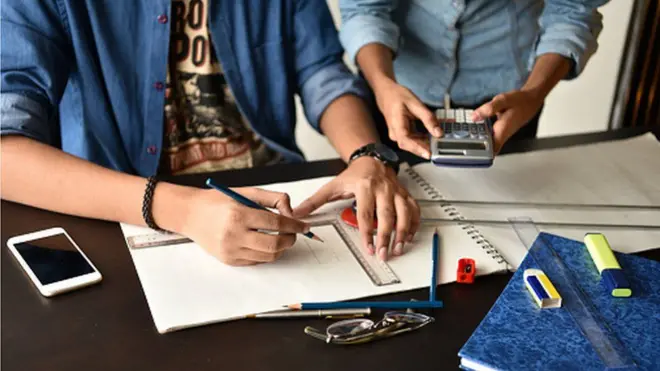 విద్యార్థులు