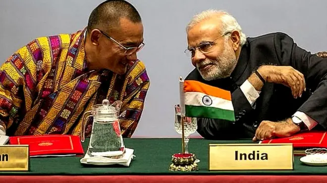 ڈوكلام کا یہ متنازع مسئلہ براہ راست طور پر چین اور بھوٹان کے درمیان ہے اور انڈیا بھی اس کا فریق بن گيا ہے