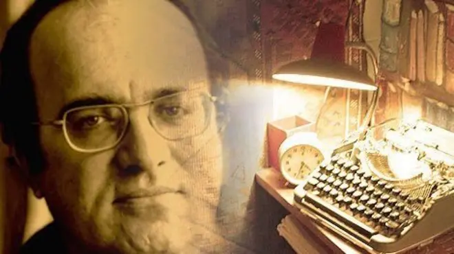 Uğur Mumcu, henüz öğrenciyken 26 Ağustos 1962'de Cumhuriyet gazetesinde yayımlanan "Türk Sosyalizmi" başlıklı makalesiyle Yunus Nadi Ödülü'nü almıştı