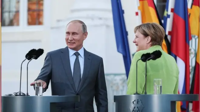 美國制裁試圖阻止北溪2號天然氣管道項目遭到德國和俄羅斯的反對(普京2018年訪問德國)