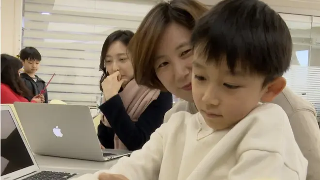 '진저티프로젝트'는 아이를 일터로 데려올 수 있는 회사다