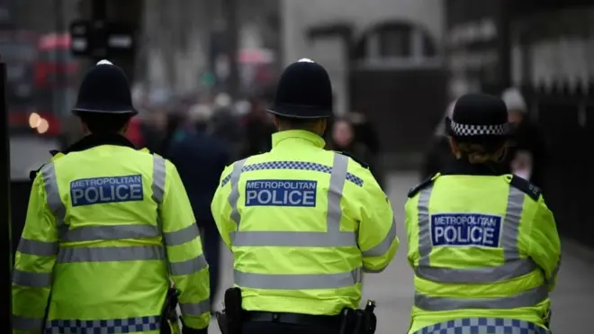 د لندن پولیس د ګزمې په حال کې