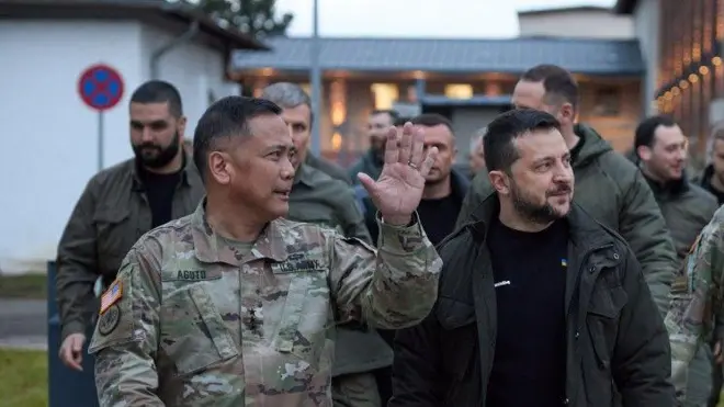 Генерал Антоніо Агуто і президент України Володимир Зеленський 