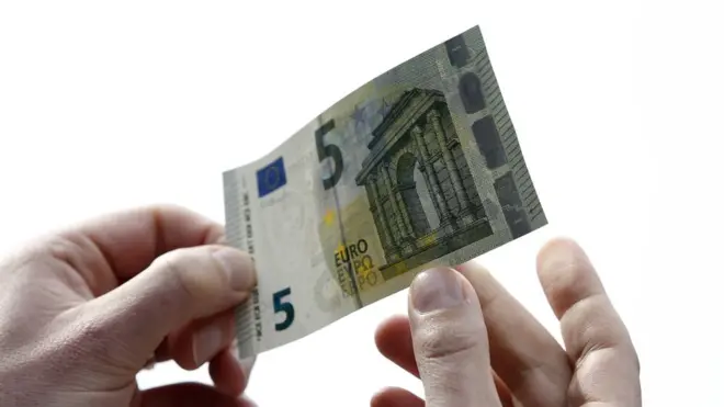 Полицейские говорят, что банкноты были скопированы очень профессионально