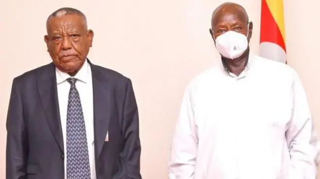 Obbo Girmaa Waaqee pirezidantii Yugaandaa Yuweerii Museeenii waliin 