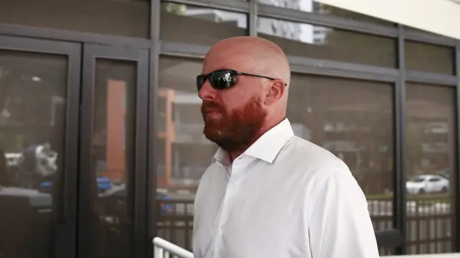 銀行家Jens Sturzenegger在新加坡被判刑