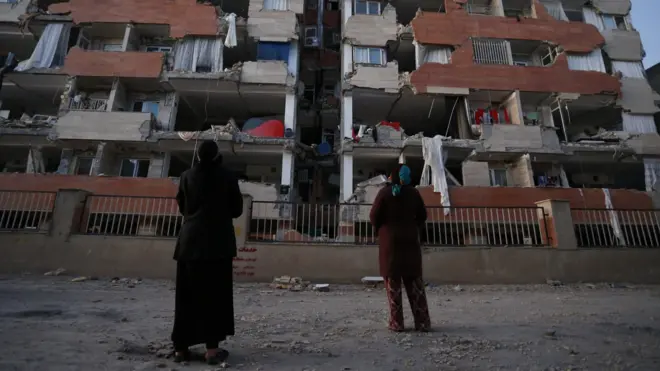 От землетрясения пострадали тысячи жителей Ирака и Ирана