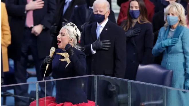 Danh ca Lady Gaga trình bày ca khúc tại lễ tuyên thệ nhậm chức của Tổng thống Biden hôm thứ Tư