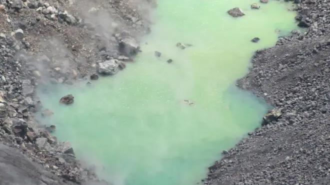 La laguna genera inquietud por la posibilidad de que genere una erupción.