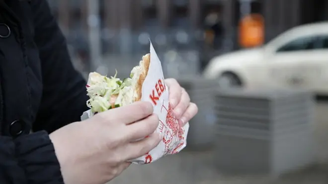 Фото кебабу, з архіву