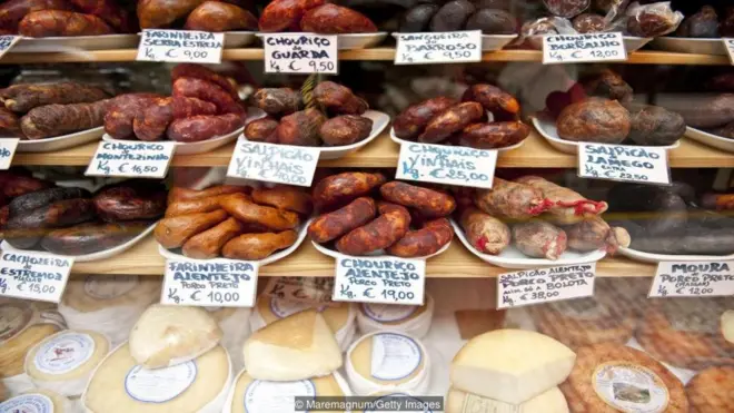 Sosis merupakan bahan makanan pokok dalam khazanah kuliner Portugal.
