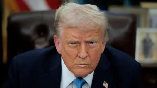 Президент Дональд Трамп спілкується з журналістами 31 січня 2025 року