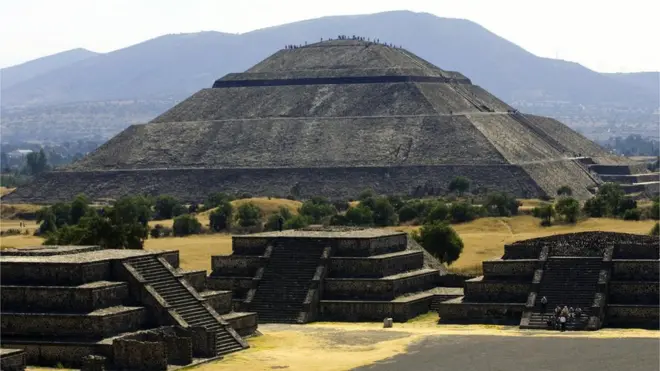 La Pirámide del Sol es la edificación más grande del centro arqueológico de Teotihuacán.