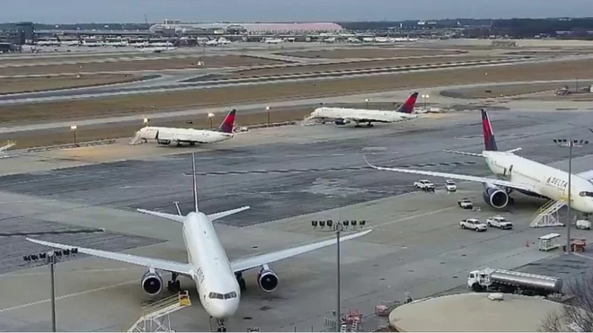 إدارة الطيران الفيدرالية طالبت جميع الطائرات بالهبوط بعد تعطل نظام نوتام