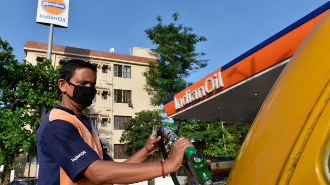 ప్రపంచ వ్యాప్తంగా ఆయిల్ ధరలు పెరుగడం భారత్ ను కలవర పెడుతోంది