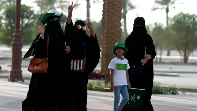 Sharciga Sucuudiga ayaa amarro badan dul dhigay dumarka Msulimiinta ah