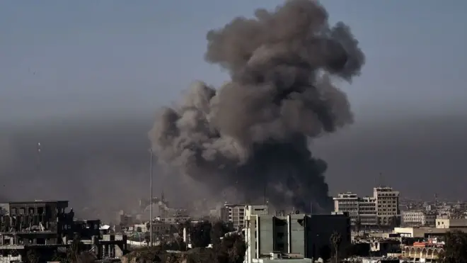 El ejército iraquí intenta recuperar la zona occidental de Mosul.