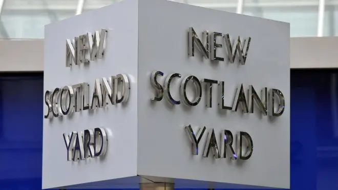 سکاٹ لینڈ یارڈ نے گذشتہ سال 13 اکتوبر کو تصدیق کی تھی کہ منی لانڈرنگ کیس میں ایم کیو ایم کے بانی الطاف حسین سمیت چھ افراد کے خلاف تحقیقات ختم کر دی گئی ہیں