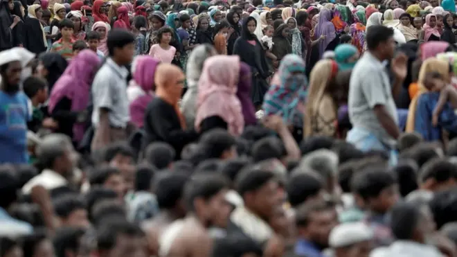 ရိုဟင်ဂျာ ၄ သိန်းကျော် အစုလိုက် အပြုံလိုက် ထွက်ပြေး