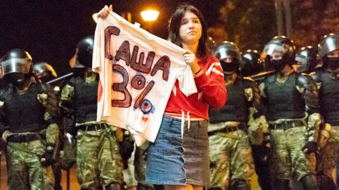 Демонстранти називають Олександра Лукашенка "Саша 3%" і стверджують, що це його реальний рівень підтримки в країні