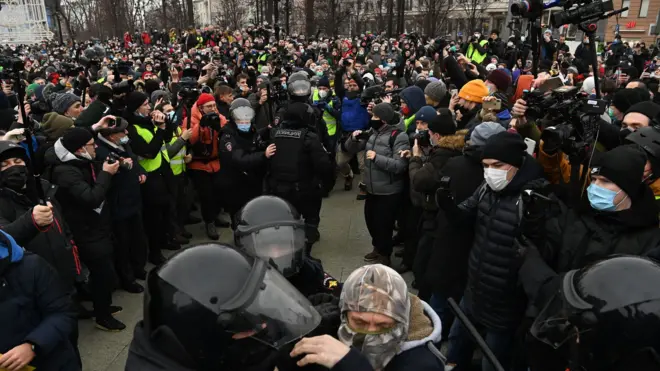 Акции в поддержку Навального