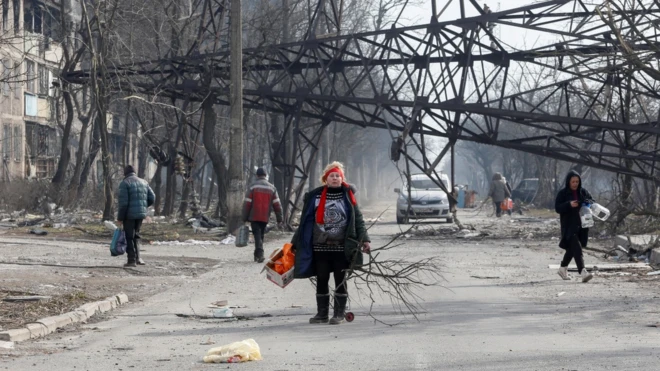 Residents in Mariupol