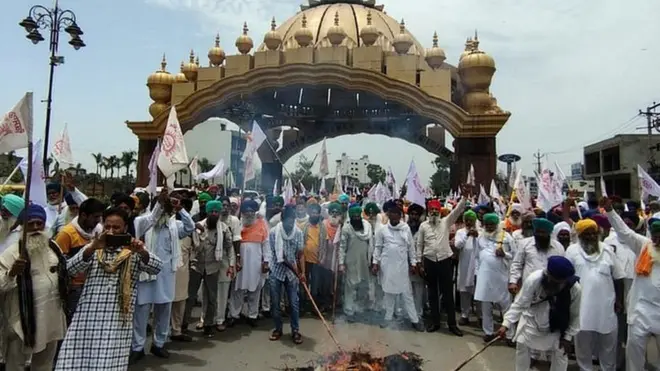 पंजाब में किसान आंदोलन के सात महीने पूरे होने पर आयोजित विरोध प्रदर्शन में बड़ी संख्या में लोगों ने हिस्सा लिया.