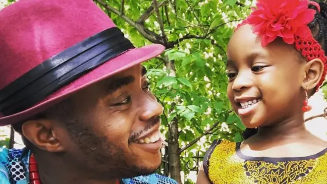 Muna na nna ya anaghị eji ekike na asụsụ igbo eti epele