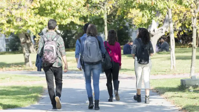 Borçu gençler, KYK borcun hayat kurmalarına engel olduğunu söylüyor.