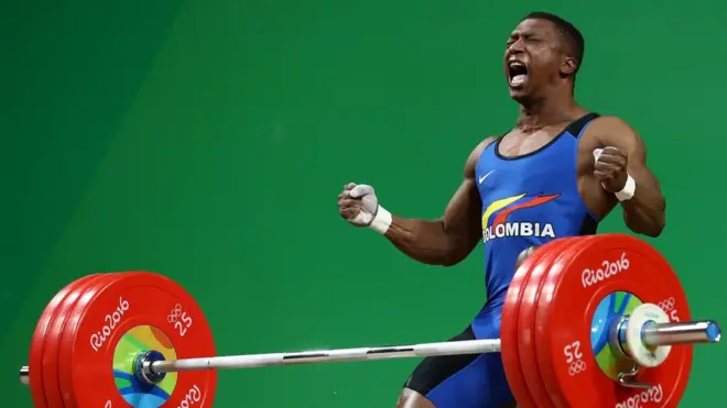 Figueroa levantó en total 318 kilos, lo que al final fueron seis más que el segundo lugar.