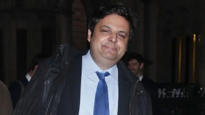 Faiz Siddiqui dey sue Oxford university for £1m in damages.