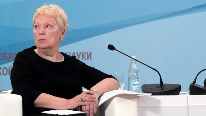 Критики уже называют Васильеву консерватором