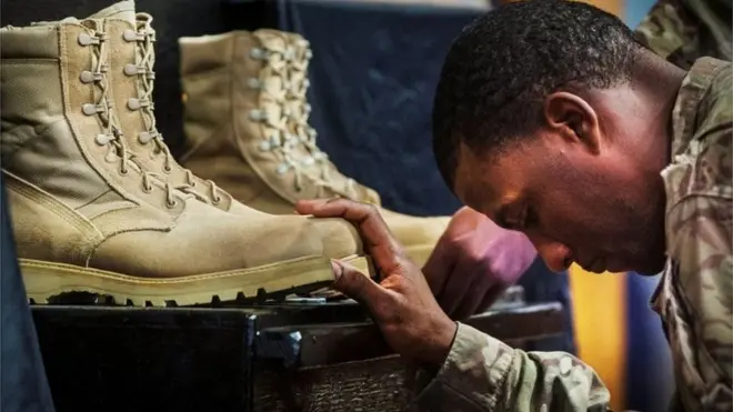 افغانستان کې ۲۰ کلن حضور په دردونکې بیه تمام شوی