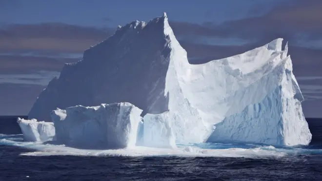 विशाल हिमखंड, आइसबर्ग, आर्कटिक, अंटार्कटिका