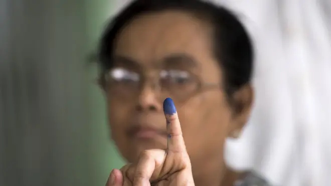 ၂၀၁၇ ဧပြီ ကြားဖြတ် ရွေးကောက်ပွဲတုန်းက ဒဂုံဆိပ်ကမ်းမြို့နယ်က မဲပေးသူ ပြည်သူ တစ်ဦး