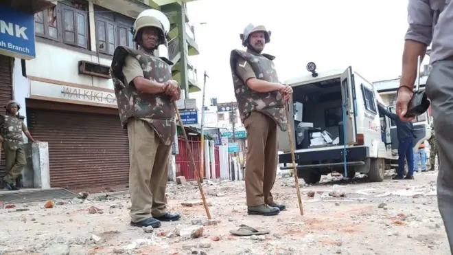 હિંસાને પગેલ પોલીસ બંદોબસ્ત લગાવવામાં આવ્યો