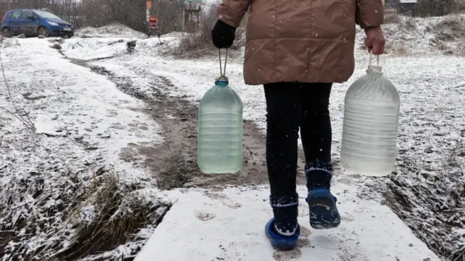 5 февраля представители администрации Симферополя заявили, что решили ограничить подачу воды