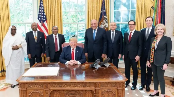 ተዛተይቲ ምስ ፕረዚደንት ዶናልድ ትራምፕ