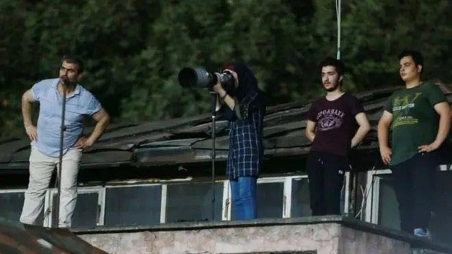 المصورة الصحفية الإيرانية باريسا بوتاهيريان