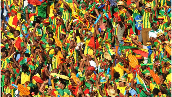 የኢትዮጵያ እግር ኳስ ደጋፊዎች በአዲስ አበባ ስታዲየም
