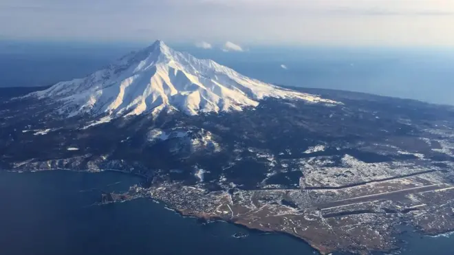 일본 북부 홋카이도 서북부 해상에 떠 있는 리시리섬
