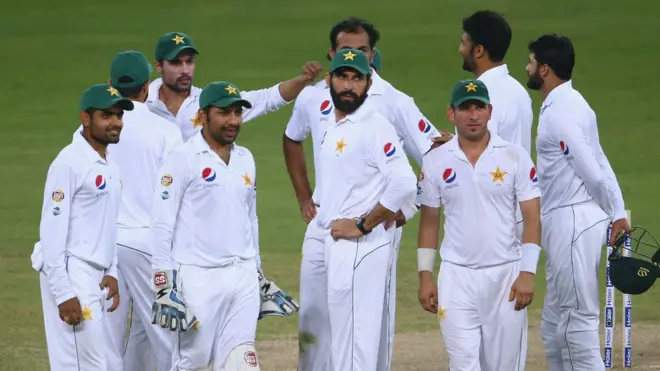 پاکستان نے اپنی 64 سالہ مختصر تاریخ میں نہ صرف اپنے سے بڑی ٹیموں کے خلاف اہم فتوحات حاصل کی ہیں بلکہ ان بڑی ٹیموں کو انہی کے میدانوں میں بھی زیر کیا ہے