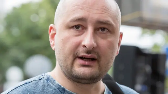 Журналист Аркадий Бабченко жив