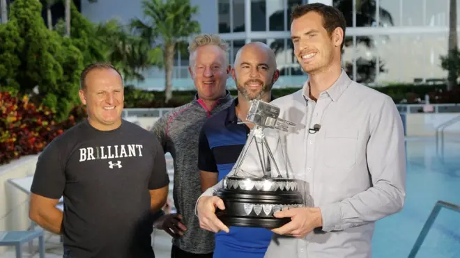 أندي موري فاز بجائزة شخصية العام لبي بي سي للمرة الثالثة