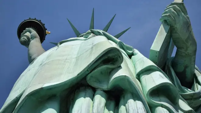 حریت کا رنگ