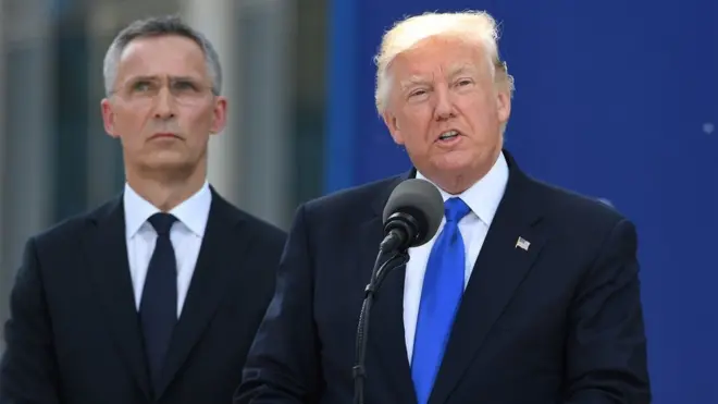 Trump ayaa ugu baaqay NATO in ay xoogga saarto dagaalka ka dhanka ah argagixisada.