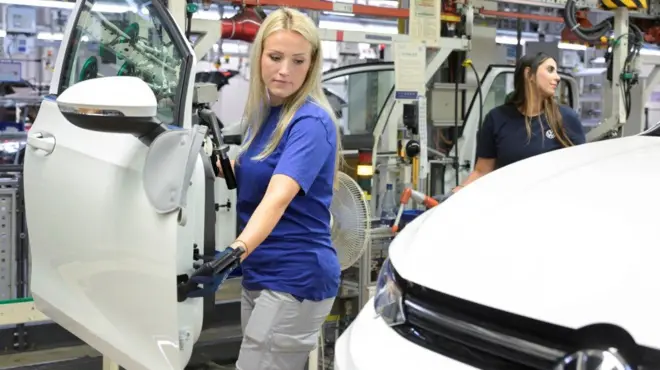 fabrika automobila, radnica u fabrici automobila u Nemačkoj, Nemačka, automobili