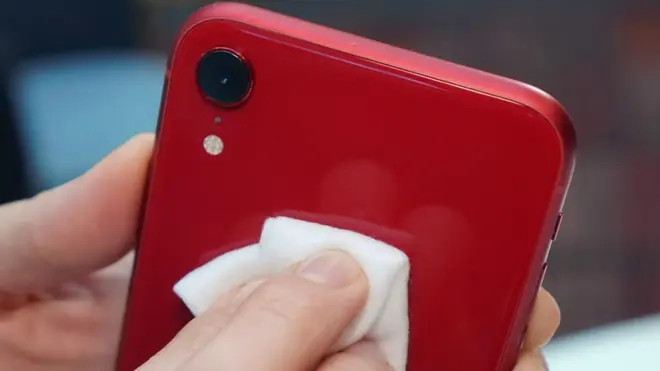 Kusafisha simu ya smartphone